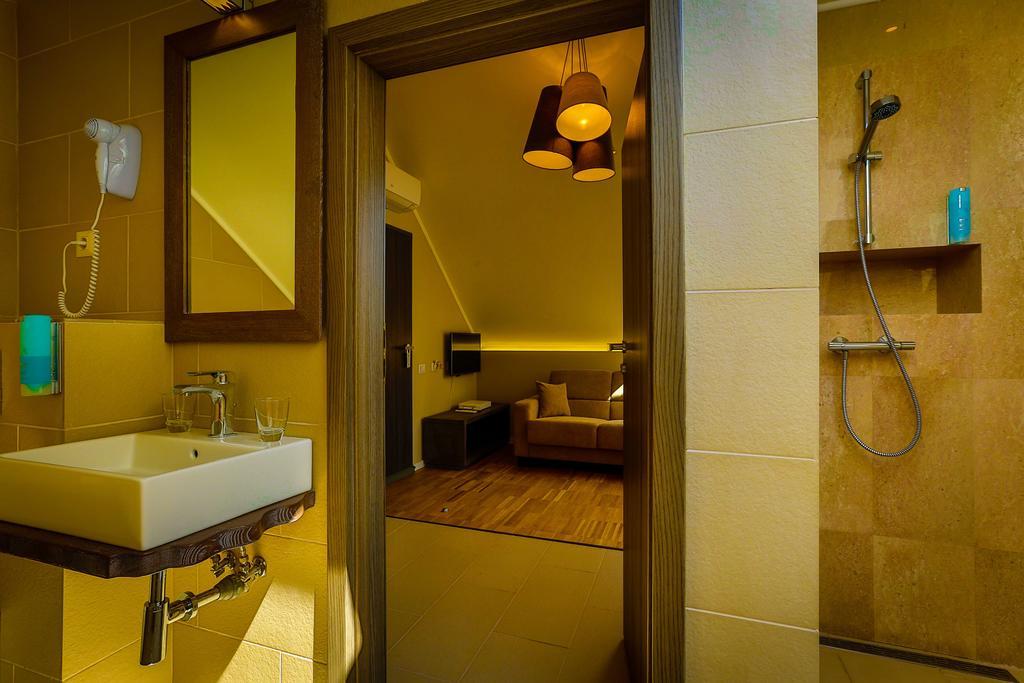 Delta Boutique & Carmen Silva Resort Crisan  Room photo